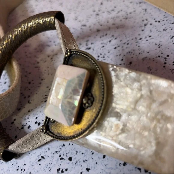 Details by Ursula Tan Leather Belt Tooled Stone Marble Brass Buckle Adjustable - Picture 4 of 6